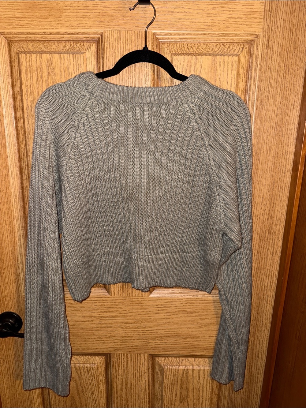 Gray Ribbed Cropped Sweater - Picture 3 of 3